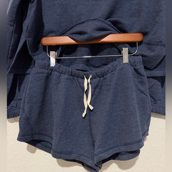 New! Navy Blue Terry Crop Sweatshirt & Drawstring Shorts Set Size M NWOT - Picture 4 of 8
